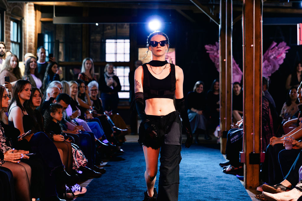 x Hybrid Jogger Black