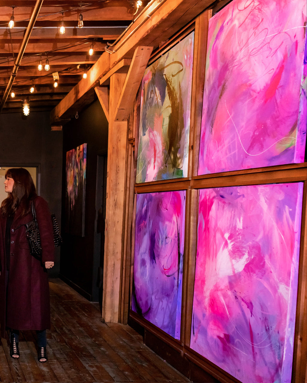 Abstract Original l 12TH VENUS