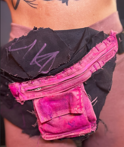 x Customized Waist Bag Distressed