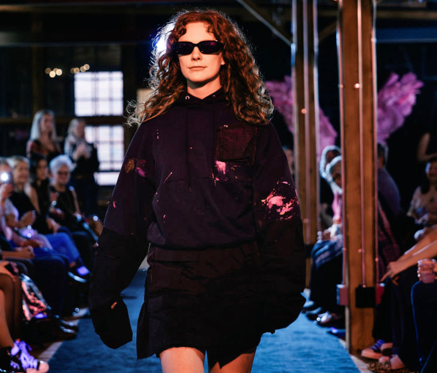 x Cropped Hooded Sweatshirt Black