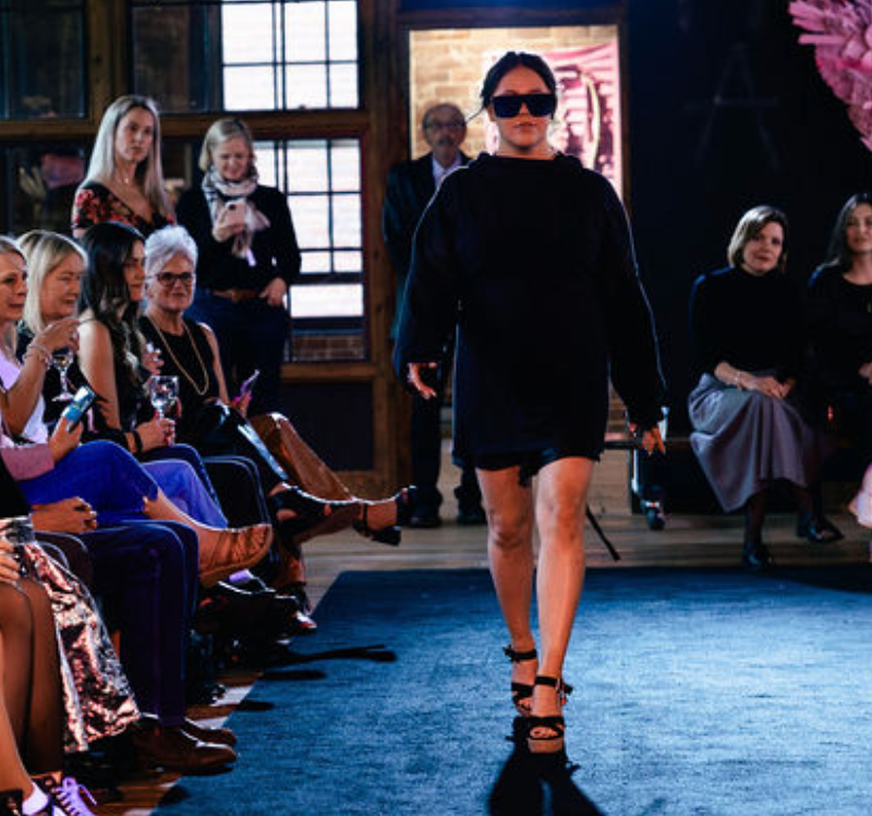 x DIVINE Long Sleeve Black